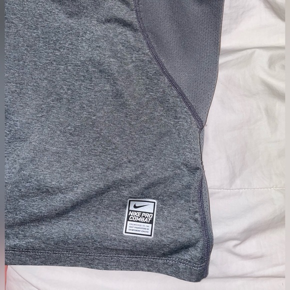 Men’s Nike Pro Combat Fitted Muscle Top - Picture 4 of 8
